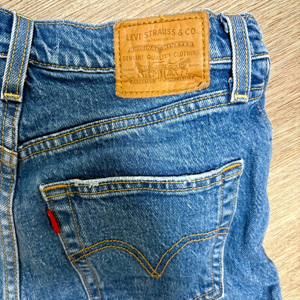 Levis Button Fly Denim Shorts - image 7